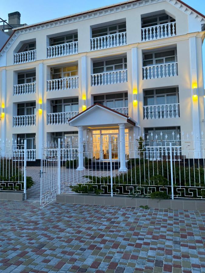 Олимп Hotel Zaliznyi Port Buitenkant foto